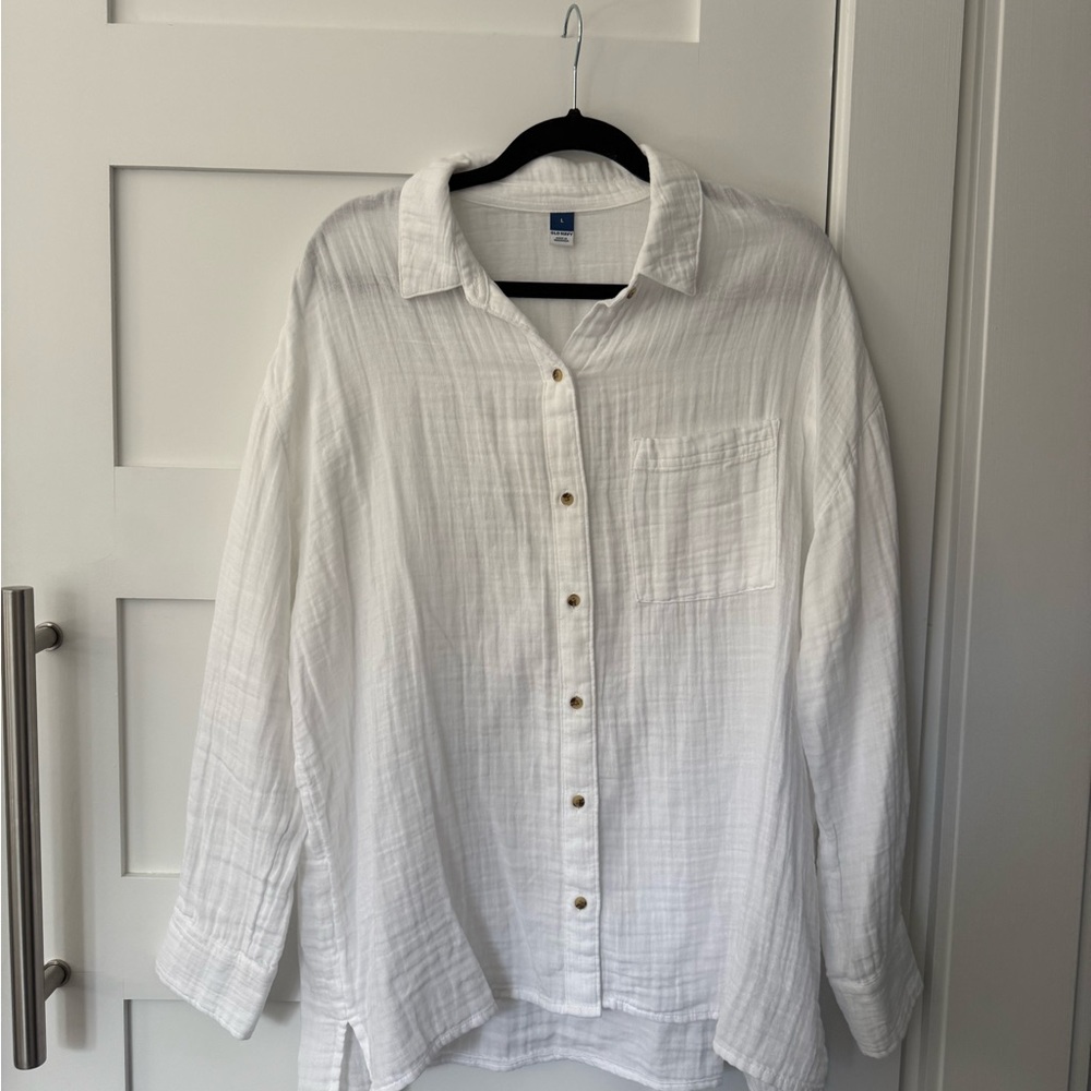 Old Navy White Button-Up Shirt
